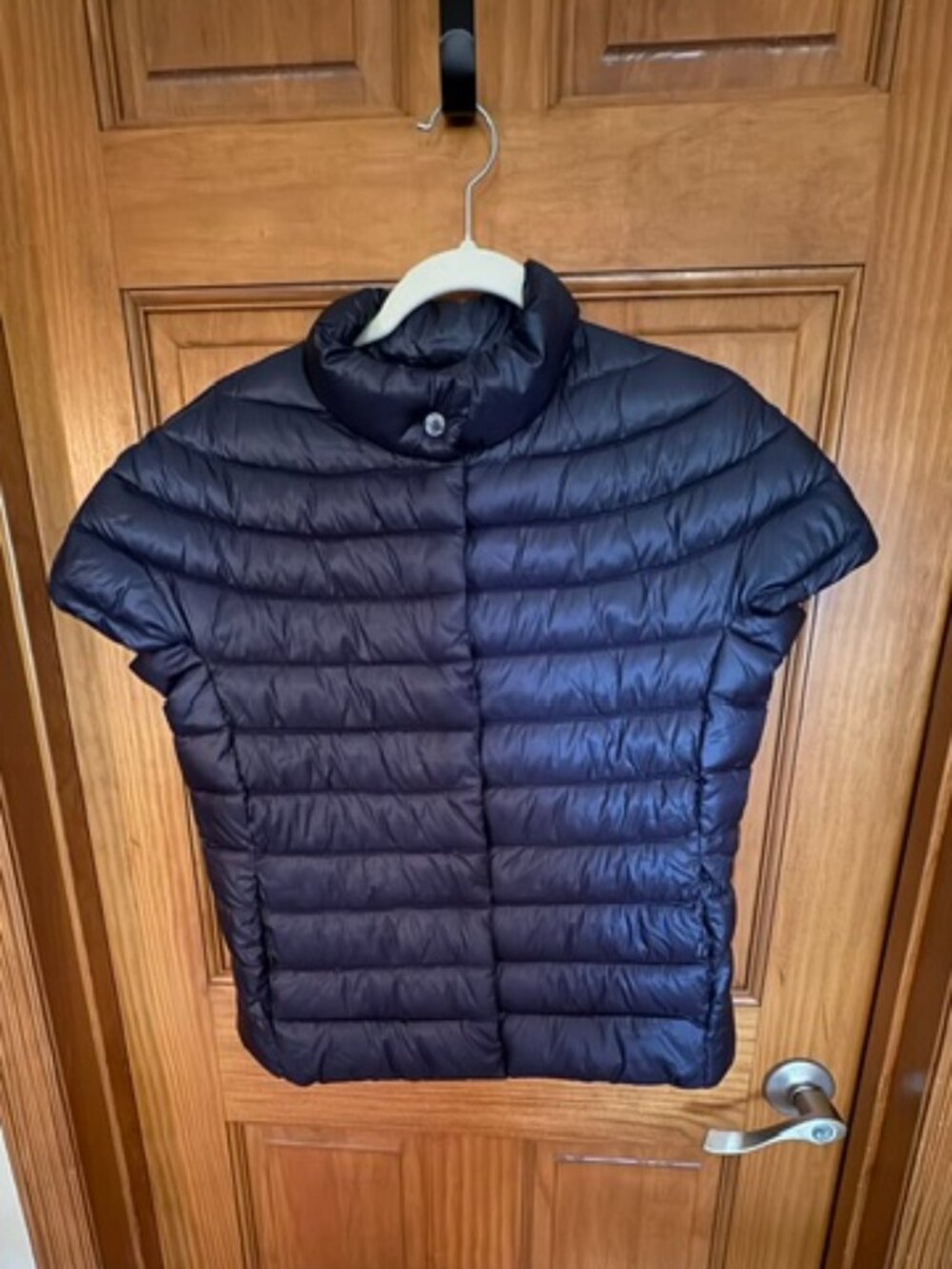 NWOT Calvin Klein cap sleeve quilted vest